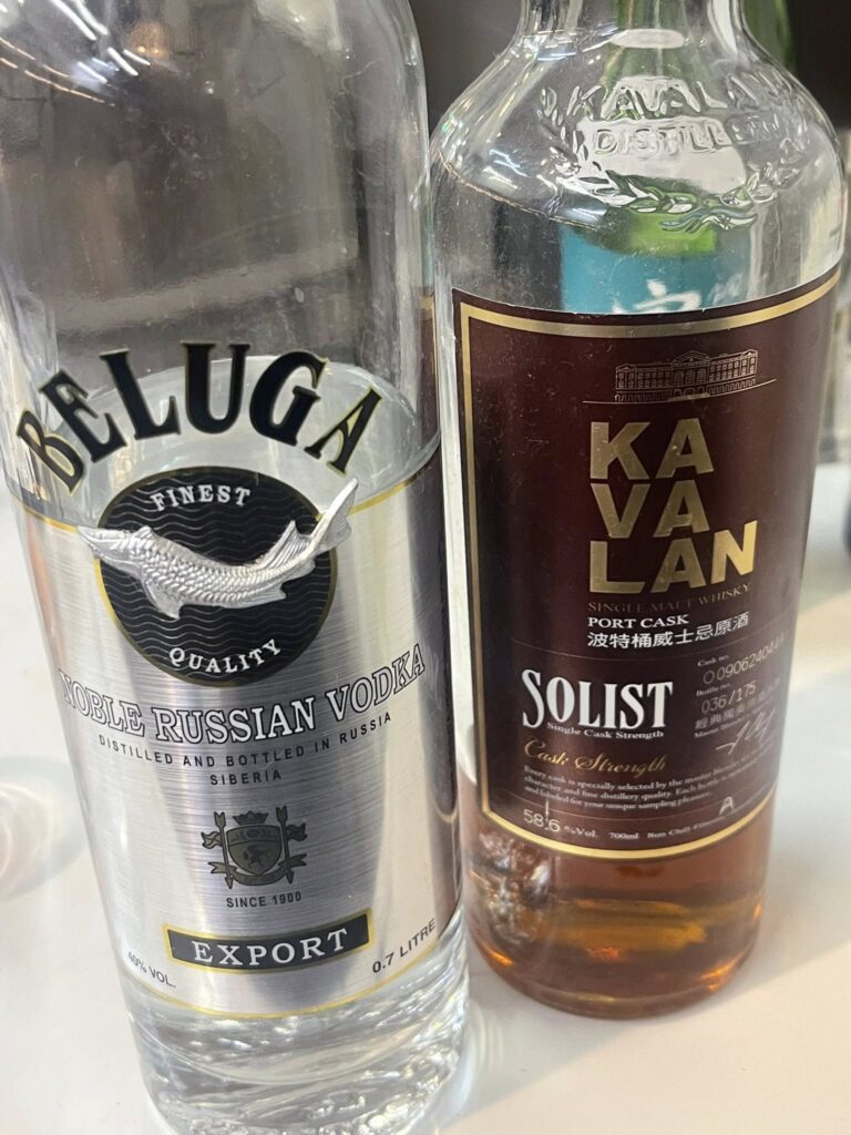 BELUGA プレミアムウォッカ
KAVALAN SOLIST